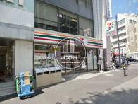 一階にコンビニがあります
