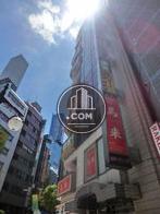 さまざまな店があるエリアです