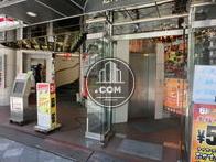 店舗が多く入っています