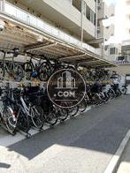 建物裏に時間貸し駐輪場あり