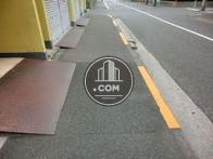 歩道の幅は広めです