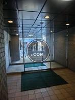玄関には、自動ドアを採用