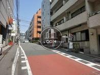 坂の途中に立地する物件