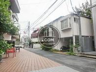 物件周辺は居住用建物が多くあります