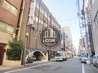 見晴らしの良い公道沿いです