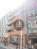 上層階はセットバックしています