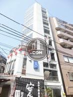 中心をガラス張りでまとめています