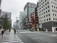 前面の通りも広々