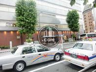 タクシー乗り場は至近距離にあります