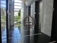 エレベーターは6基あります