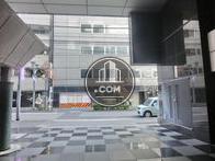正面玄関より