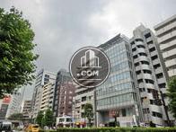 至近に宮益坂上の交差点があります