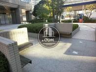 敷地内にある休憩スペース