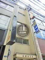 階段ゾーンの壁面
