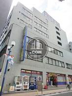 裏通りからの外観
