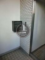 玄関横に専用ポストがあります。