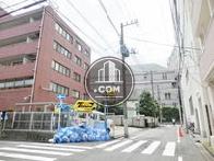 隣接する脇道