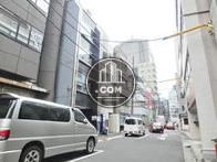 人形町駅方面へ向かう公道です