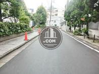 西側出入口回りの通り