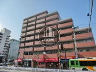 マンションタイプの大きめの建物です