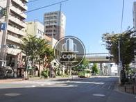 広々とした道路