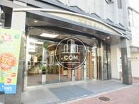 間口の広い造りで設計された玄関口