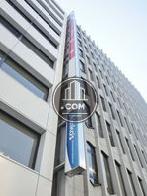 袖タイプのテナントサインを設置しています