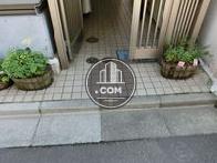 正面玄関