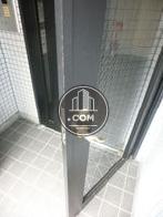 高級感のある黒のドアです