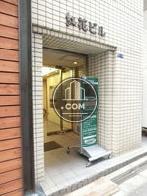 正面玄関口回りの造りです