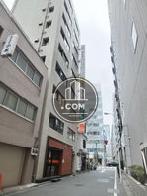 三越前駅B3出入口へ向かう通りです