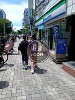 人通りは多いです