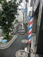 ビル出入口より右側の景観です