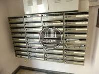 郵便受けが集まっています