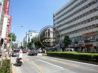 駅近くということもあり、交通量が多くあります