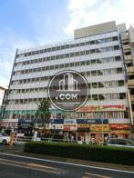 一階部分には様々な店舗が入っております