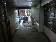 コンパクトなエントランス