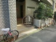 正面入口付近です