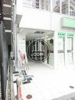 清潔感ある正面入口