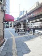余裕を持たせた広い歩道
