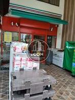 1階にはコンビニが入居中