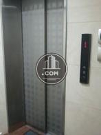 エレベーター乗り場前