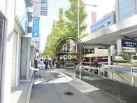 八重洲地下街への連絡出入り口が目の前にございます