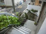 踊り場から見たエントランスエリア