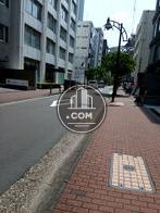 建物前の通り