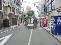 人通りの多いエリアです