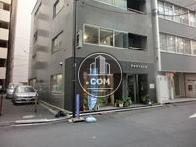 １階が店舗になっております