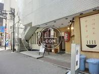 1階は飲食店となっています