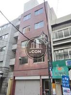 １階はシャッターが付いています