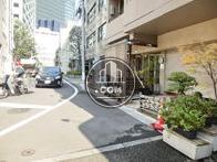 隣接する脇道